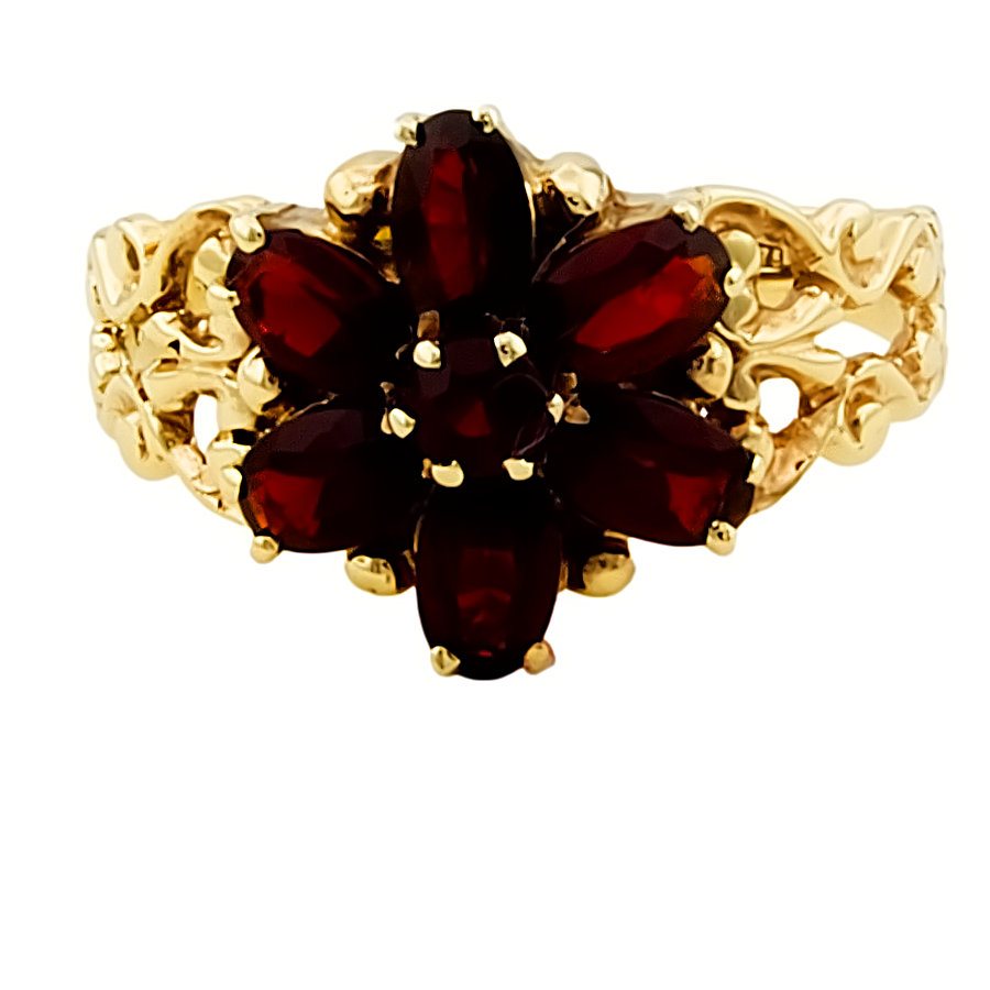 9ct gold Garnet Cluster Ring size O